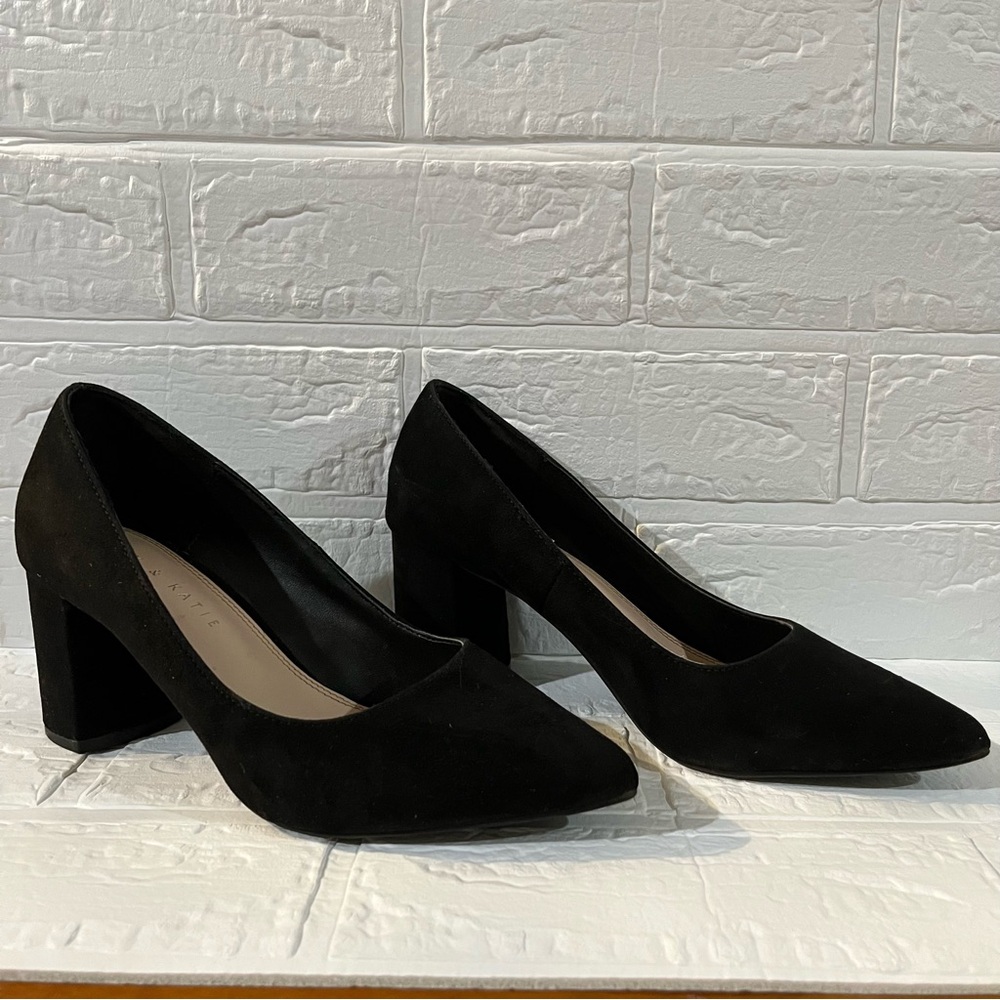 Kelly & Katie | Faux Suede Block Heel Pump
